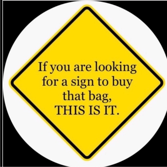 ⚠️SOLD⚠️Salvatore Ferragamo Gancini Evening Bag - Picture 11 of 12